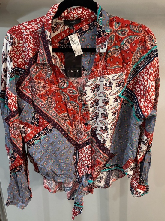 Fate Tops - NWT ✨ Fate Patchwork scarf Paisley Button-Front Long sleeve Blouse-size medium